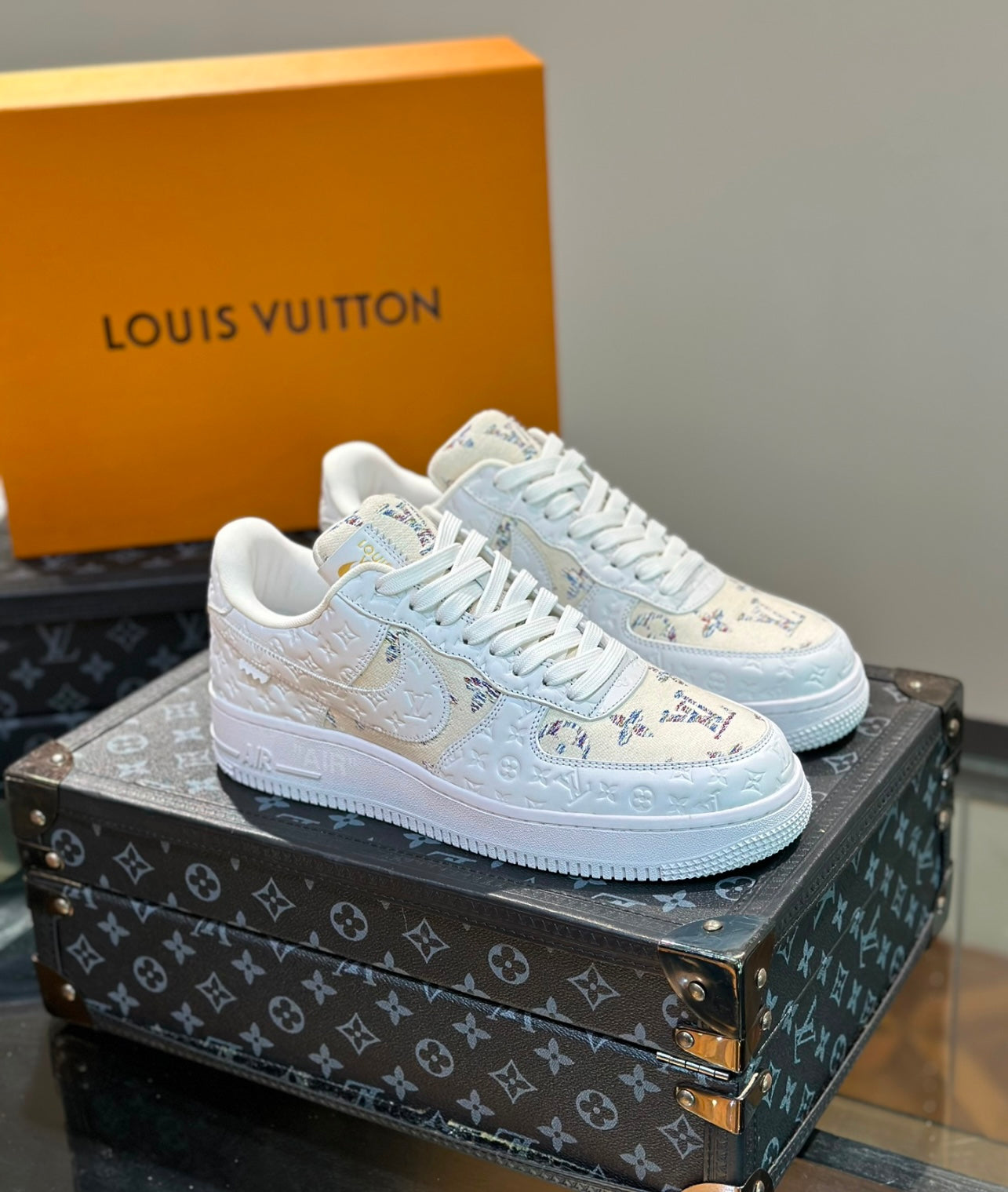 LV AF1