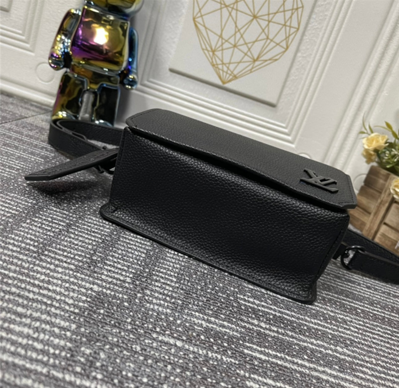 LV BLACK CROSSBODY