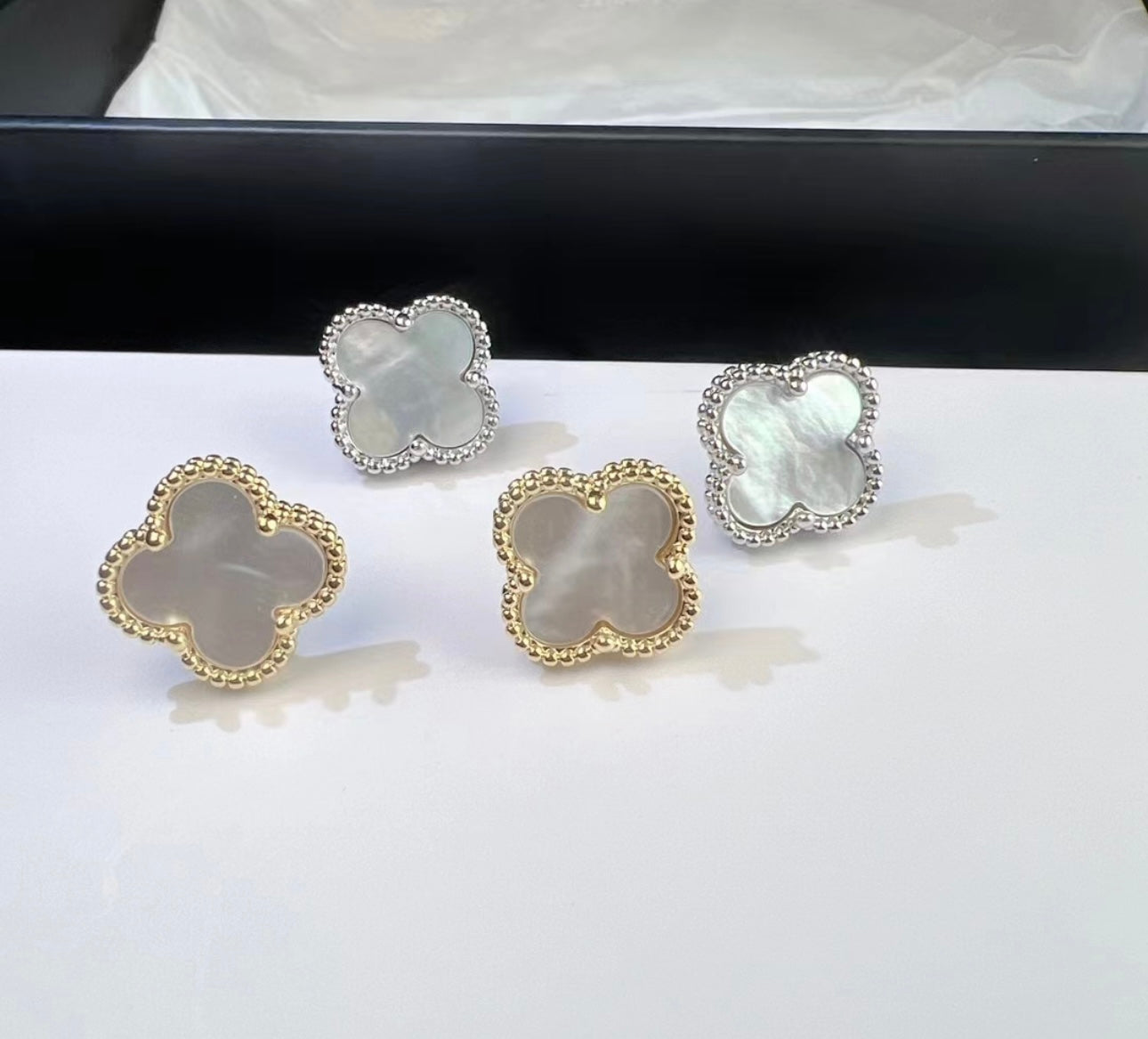 VC EARRINGS