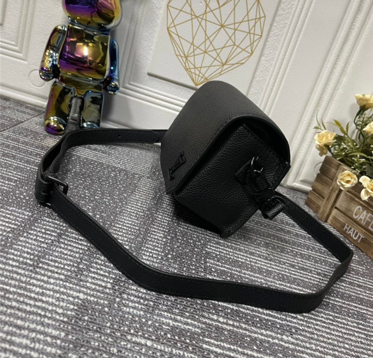 LV BLACK CROSSBODY