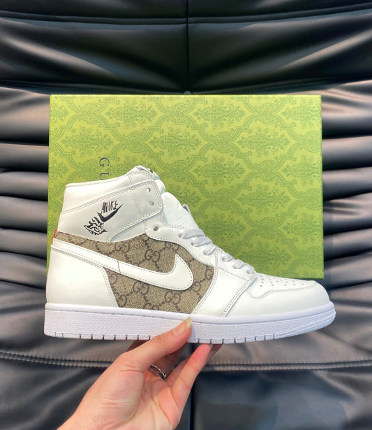 GG AJ1