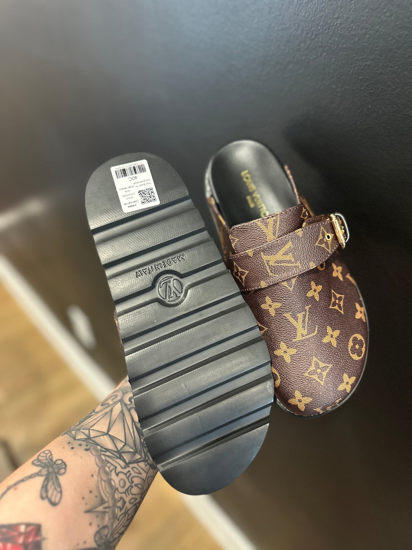 BROWN LV MONO CLOG