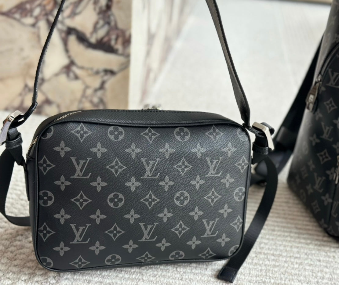 LV CROSSBODY